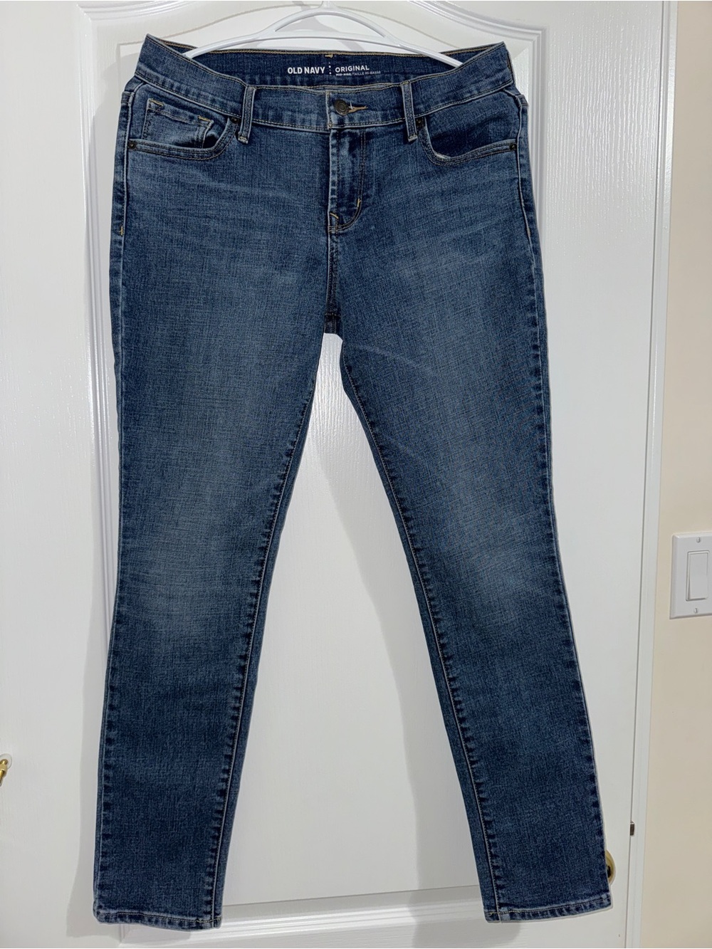 Old Navy Women’s Jean Original Mid Rise - Picture 2 of 6